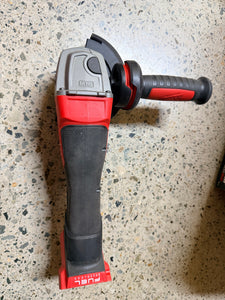 Amoladora Milwaukee